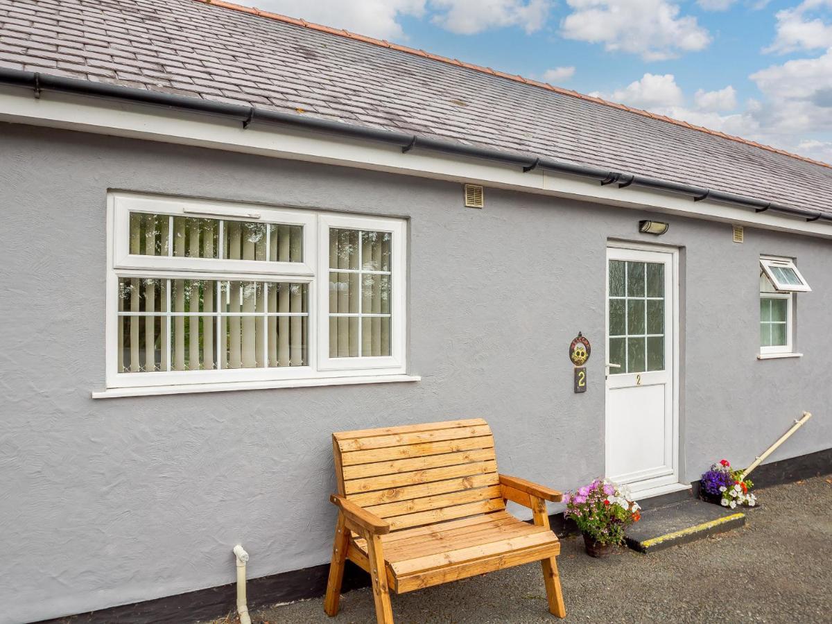 2 Black Horse Cottages Pentraeth Esterno foto