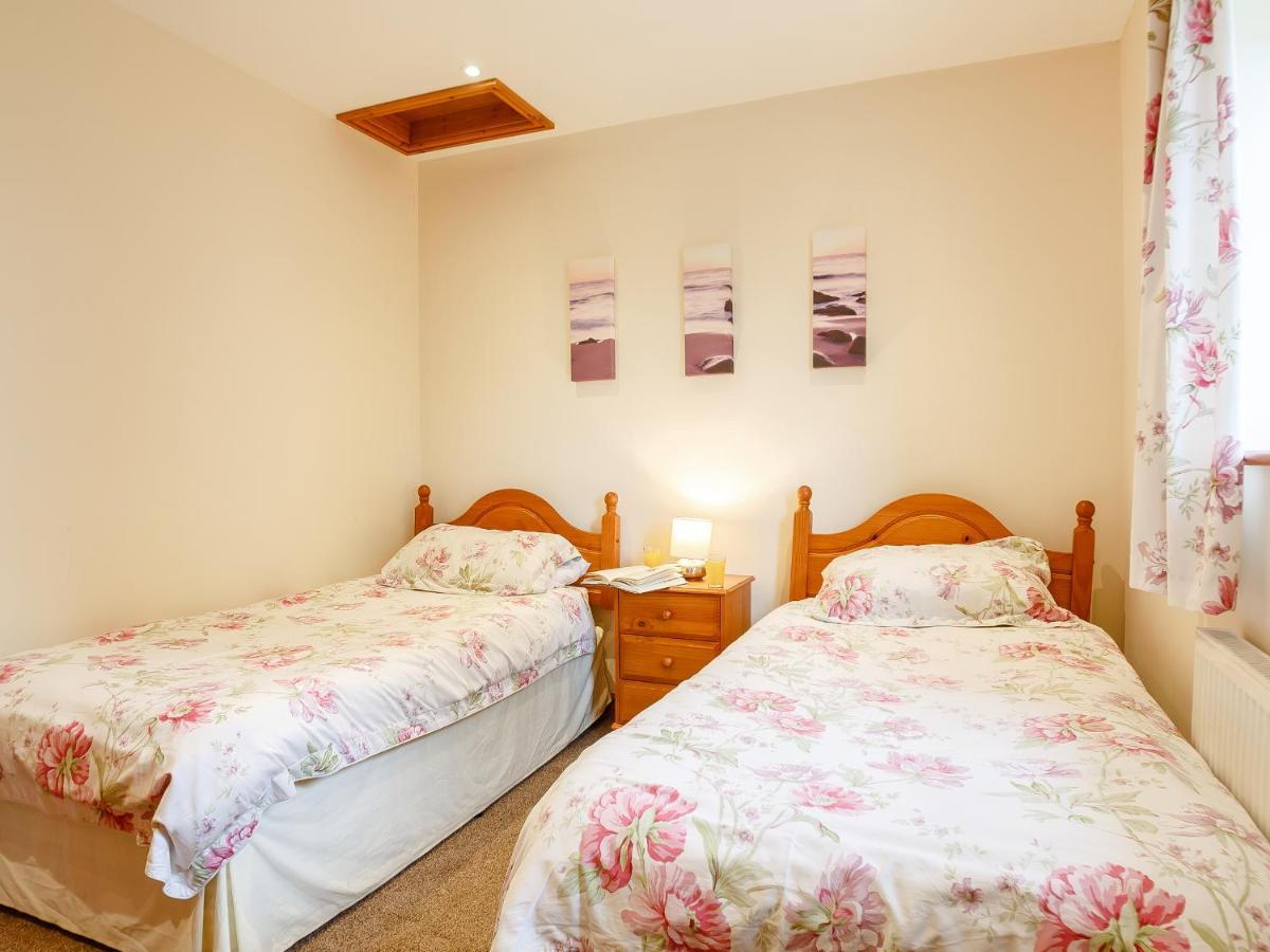 2 Black Horse Cottages Pentraeth Esterno foto